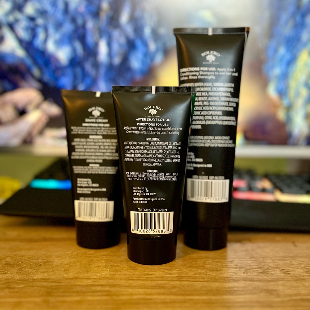 Men’s Grooming Kit - Picture 2 of 5